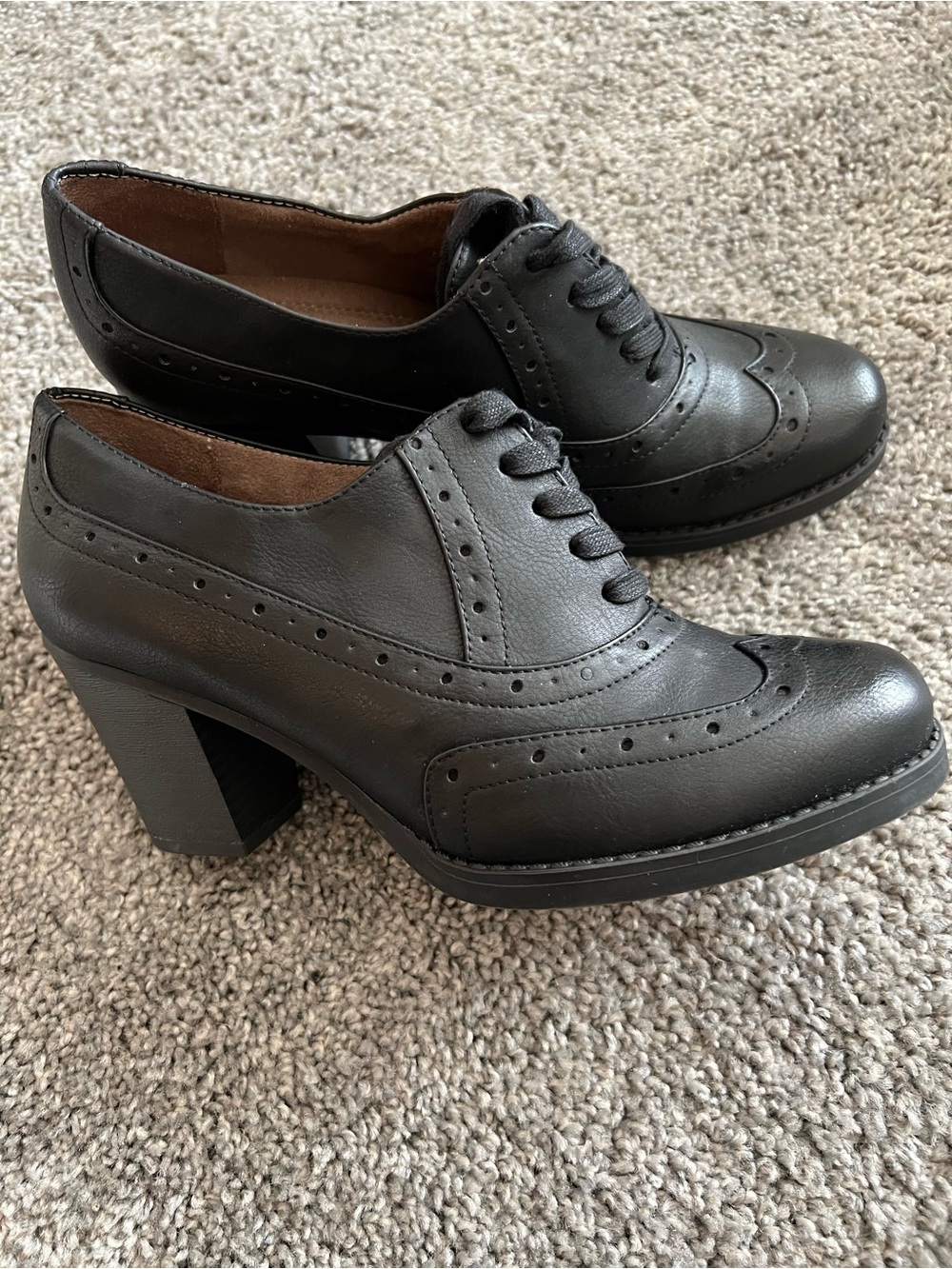 Natural Soul Black Brogue Block Heel Lace-Up Oxfords